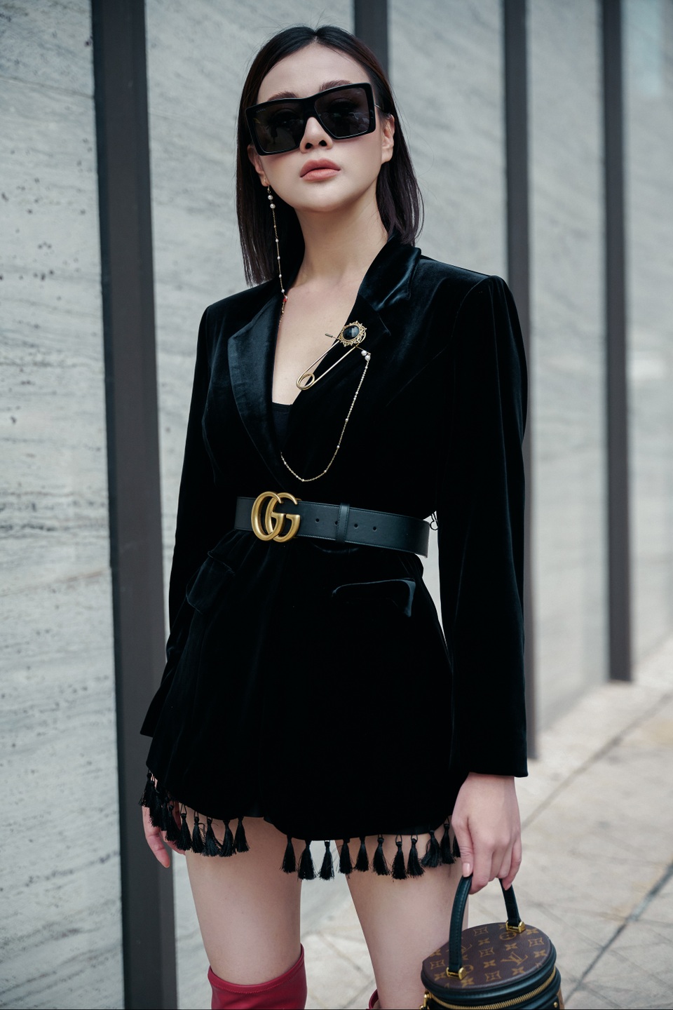Phương Oanh “Quỳnh búp bê” ngày càng sang chảnh, dát đầy hàng hiệu - 1 Phương Oanh “Quỳnh búp bê” ngày càng sang chảnh, dát đầy hàng hiệu - 1