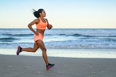 Một người có thể chạy liên tục tối đa bao xa?