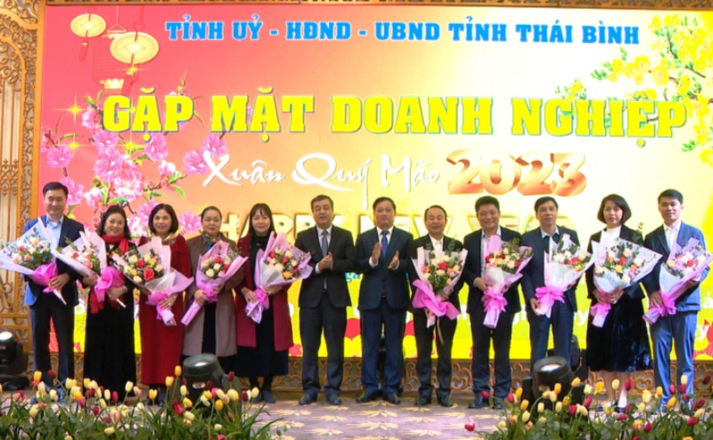 40.000 suất quà Tết tặng các đối tượng chính sách - 1 40.000 suất quà Tết tặng các đối tượng chính sách - 1