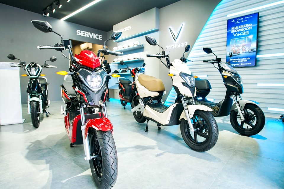 Khai trương 64 showroom xe máy điện VinFast kết hợp trung tâm trải nghiệm Vin3S toàn quốc - 5 Khai trương 64 showroom xe máy điện VinFast kết hợp trung tâm trải nghiệm Vin3S toàn quốc - 5