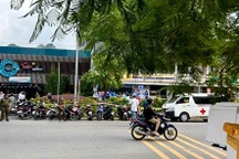 Người đàn ông tử vong trước cửa hàng tiện lợi ở TPHCM