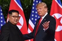 Ông Trump muốn gửi tặng món quà bí mật cho ông Kim Jong-un