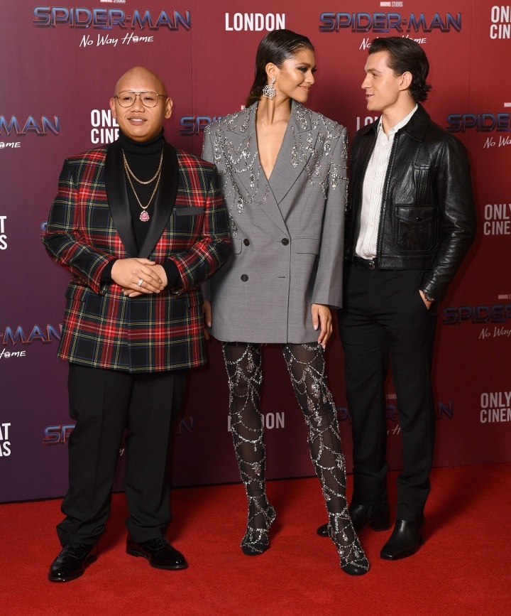 Ba cặp tình nhân Người Nhện vẫn đâm đầu vào yêu bất chấp bị cảnh báo - 7