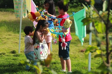 Hương xuân trong mắt 9 sao nhí dễ thương