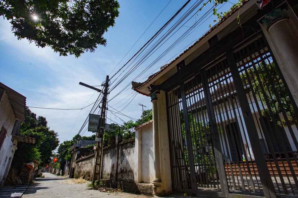 Ngôi làng toàn biệt thự Pháp cổ của những thợ may “đệ nhất Hà Thành” xưa - 2 Ngôi làng toàn biệt thự Pháp cổ của những thợ may “đệ nhất Hà Thành” xưa - 2