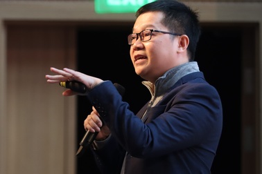 Nguyễn Chí Hiếu: Từ nhà quê đến sinh viên xuất sắc nhất nước Anh