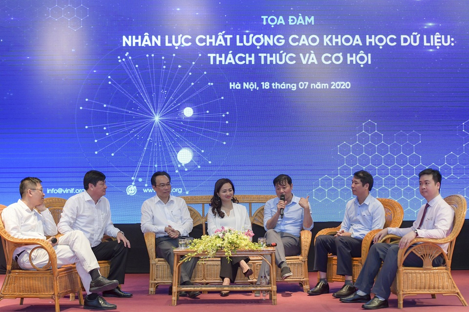 Vingroup hợp tác với 5 trường đại học, viện nghiên cứu đào tạo thạc sĩ khoa học dữ liệu - 3 Vingroup hợp tác với 5 trường đại học, viện nghiên cứu đào tạo thạc sĩ khoa học dữ liệu - 3