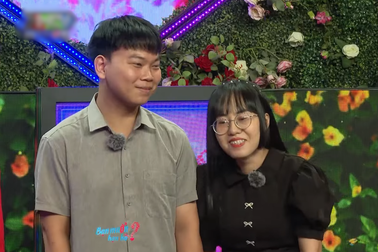 Nam kế toán run rẩy đi hẹn hò, bị bạn thân "khui" bí mật thầm kín trên tivi