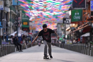 Thiên đường du lịch Thái vắng tanh khách trong lễ hội té nước