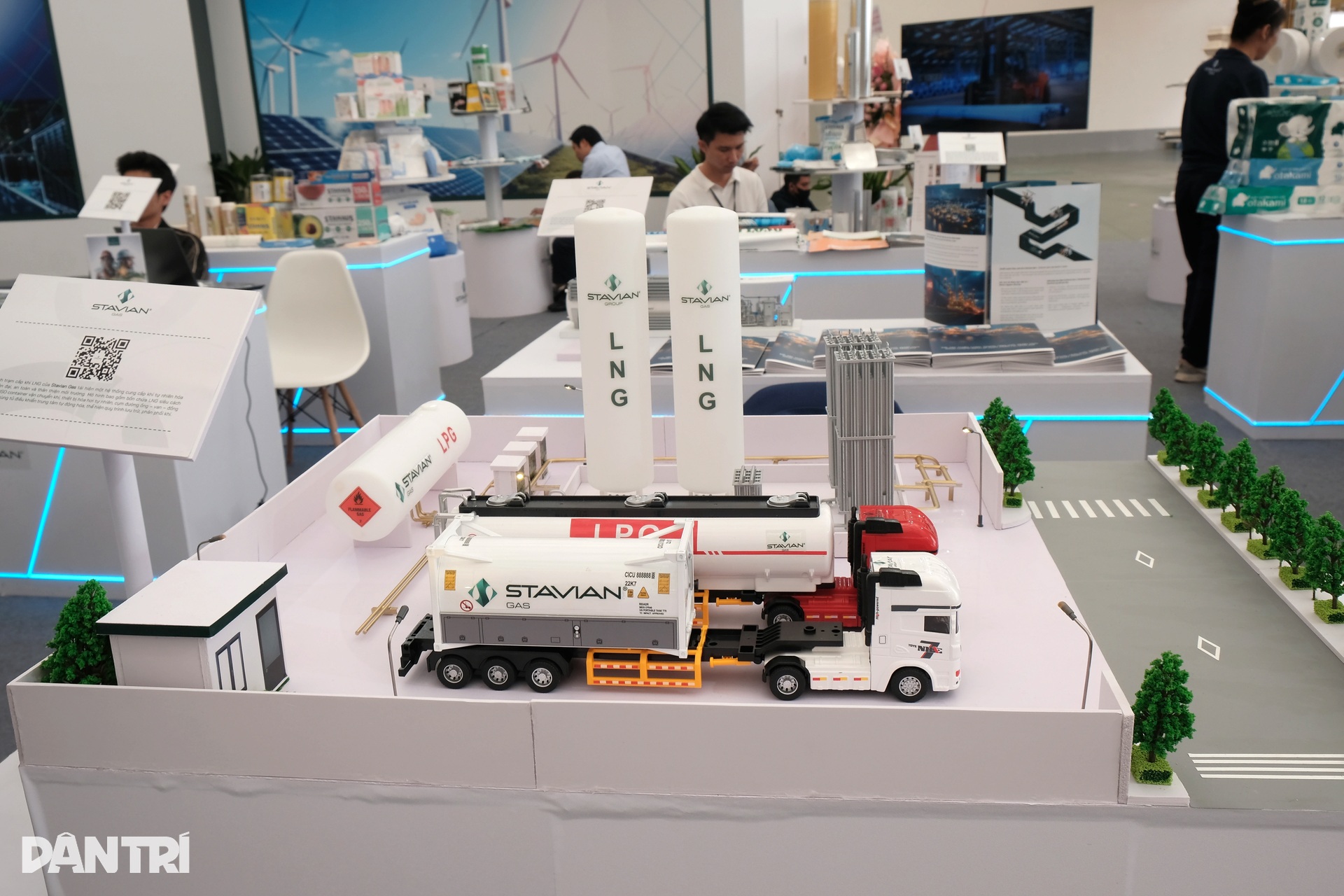 Các doanh nghiệp ông lớn mang gì đến Hội chợ Mùa Thu lần thứ nhất? - 10