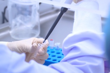 Biến thể Omicron lây lan nhanh, có thể "né" hệ thống miễn dịch