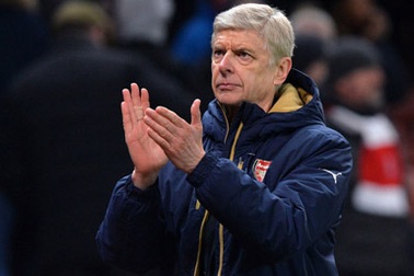 Vì Arsenal, HLV Wenger hoãn ngày nghỉ hưu