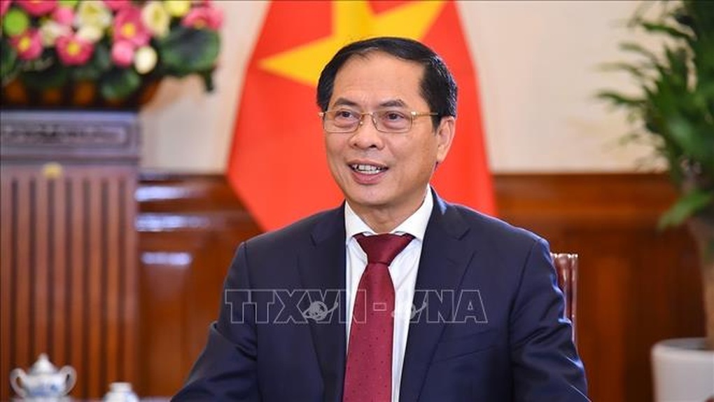 Bộ trưởng Ngoại giao: Chuyến thăm chính thức Campuchia đạt được những kết quả quan trọng, toàn diện - 1 Bộ trưởng Ngoại giao: Chuyến thăm chính thức Campuchia đạt được những kết quả quan trọng, toàn diện - 1