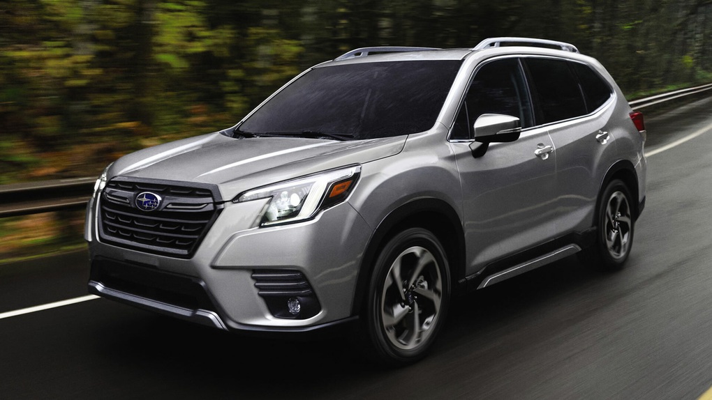 Xe Subaru Forester đời cũ bất ngờ được săn lùng, cháy hàng ở Mỹ - 1