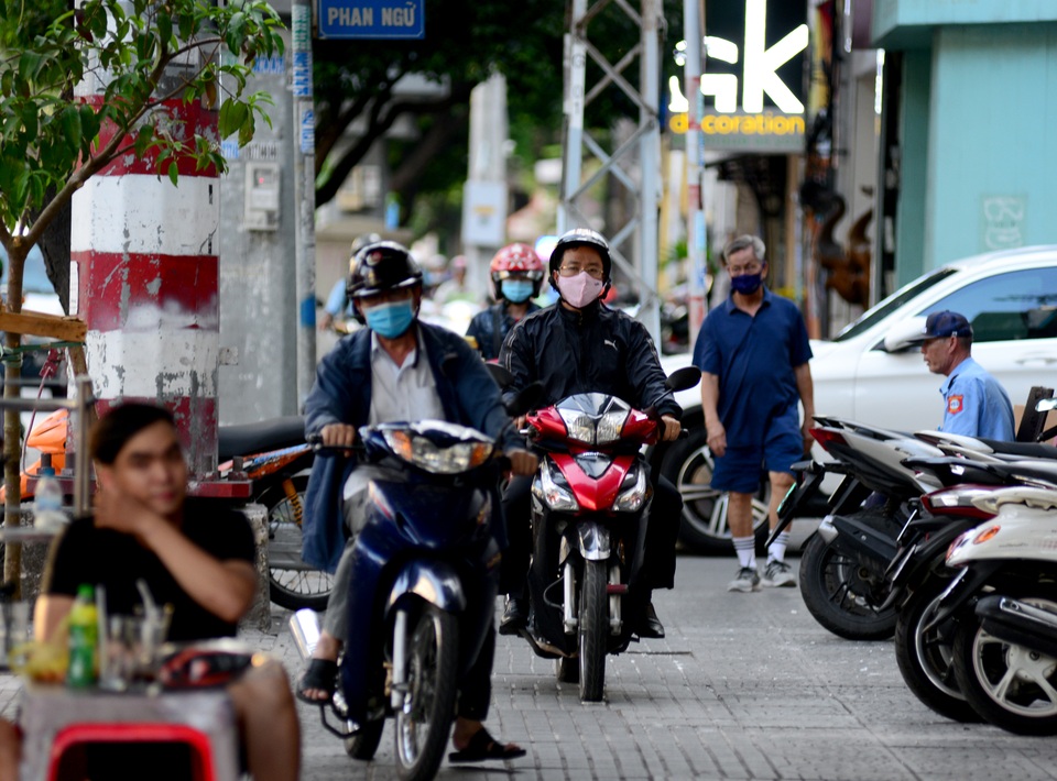 Kẹt xe ở Sài Gòn.jpg Kẹt xe ở Sài Gòn.jpg