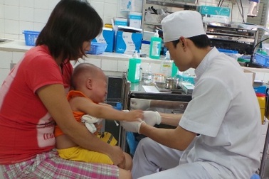 Ngày 16/5 bắt đầu tiêm vét sởi cho trẻ dưới 10 tuổi