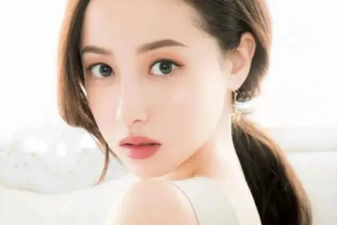 Làng giải trí Nhật Bản sốc vì “quốc bảo nhan sắc” bị bắt vì ma tuý