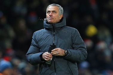 MU không được phép "than khóc" sau thất bại trước Man City