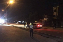 Hà Nội: Bị đo nồng độ cồn, 3 thanh niên đánh CSGT nhập viện