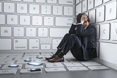 Giới trẻ có nguy cơ cao vướng bệnh trầm cảm do nghiện Facebook