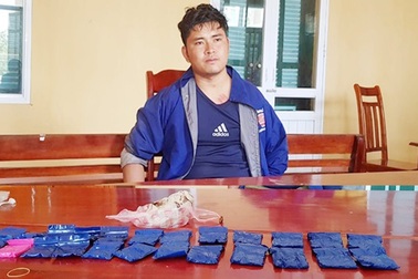 Bắt đối tượng vượt biên vận chuyển hơn 5.000 viên ma túy tổng hợp