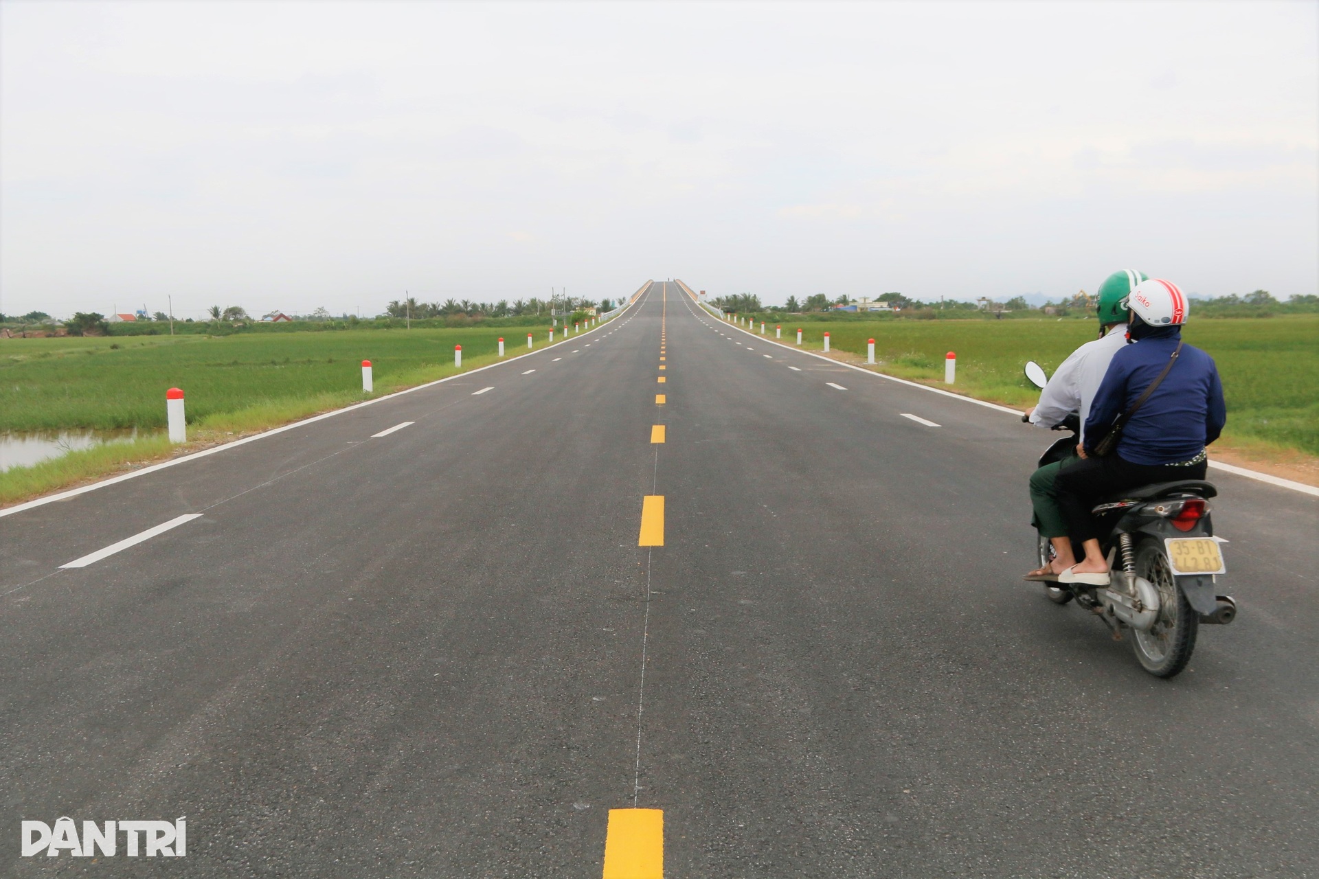 Ngắm cầu gần 700 tỷ đồng vượt sông Đáy, thi công công nghệ hiện đại nhất - 10 Ngắm cầu gần 700 tỷ đồng vượt sông Đáy, thi công công nghệ hiện đại nhất - 10