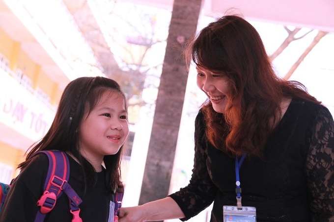 hiệu trưởng, Bộ trưởng Phùng Xuân Nhạ, học sinh tiểu học