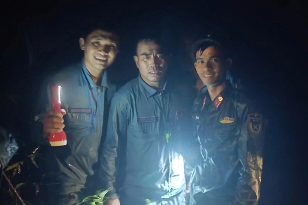 Đại tướng Phan Văn Giang gửi thư khen tổ bay Yak-130 - 2 Đại tướng Phan Văn Giang gửi thư khen tổ bay Yak-130 - 2