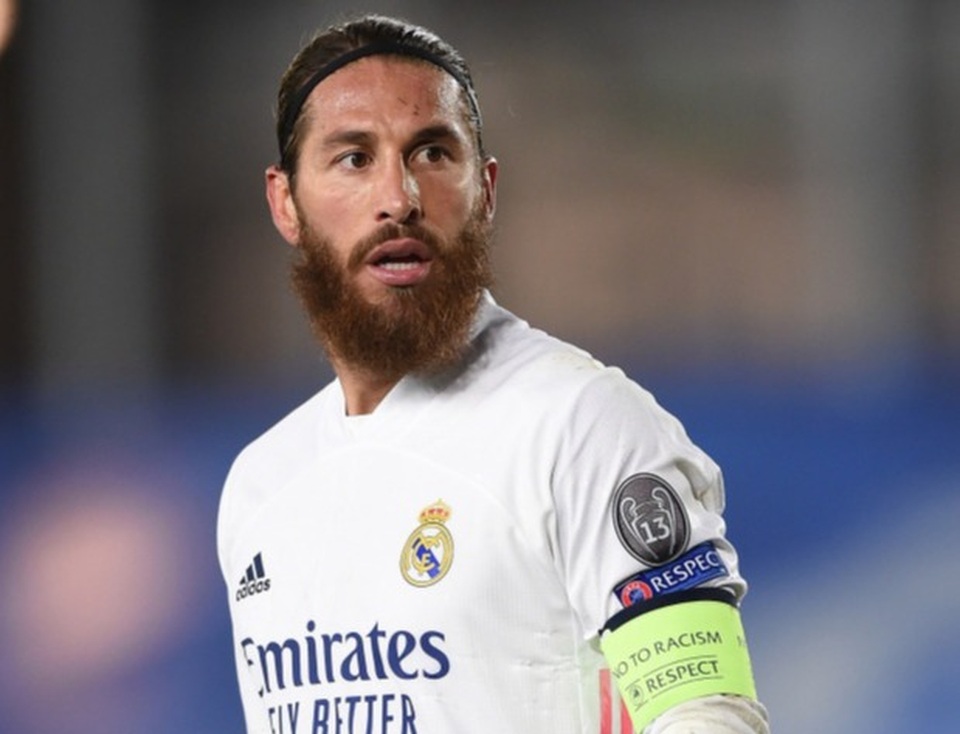 Real Madrid gặp khó, Sergio Ramos thể hiện quyền uy anh cả - 1 Real Madrid gặp khó, Sergio Ramos thể hiện quyền uy anh cả - 1