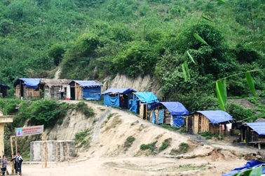 Ghé thăm “đại bản doanh” của học sinh vùng biên  