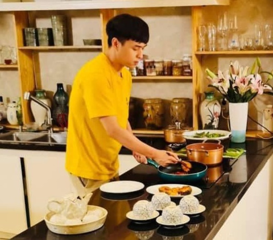 Anh Dũng công khai ảnh nắm tay Trương Ngọc Ánh tình tứ - 6 Anh Dũng công khai ảnh nắm tay Trương Ngọc Ánh tình tứ - 6