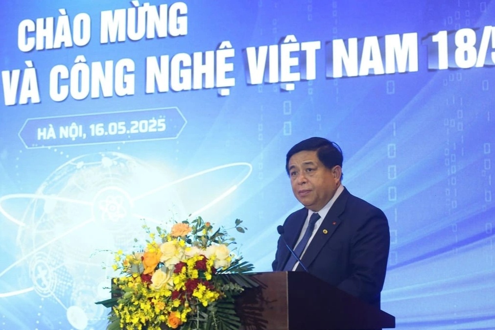 Từ khoán 10 đến người Việt dùng điện hạt nhân, lướt mạng vệ tinh - 4 Từ khoán 10 đến người Việt dùng điện hạt nhân, lướt mạng vệ tinh - 4
