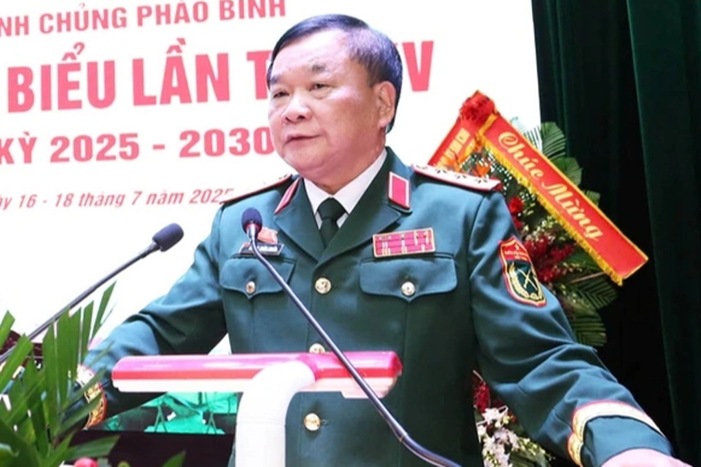 Extending the term of office and reappointing 3 Deputy Ministers of National Defense - 1 Kéo dài thời gian giữ chức vụ, bổ nhiệm lại 3 Thứ trưởng Bộ Quốc phòng - 1