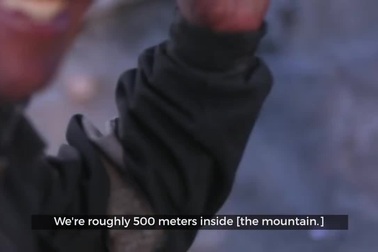 Sống chung với ô nhiễm thủy ngân tại thị trấn nằm ở nơi cao nhất thế giới