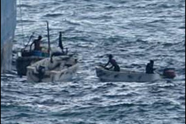 Hải tặc đòi 20 triệu USD tiền chuộc tàu vũ khí của Ukraine