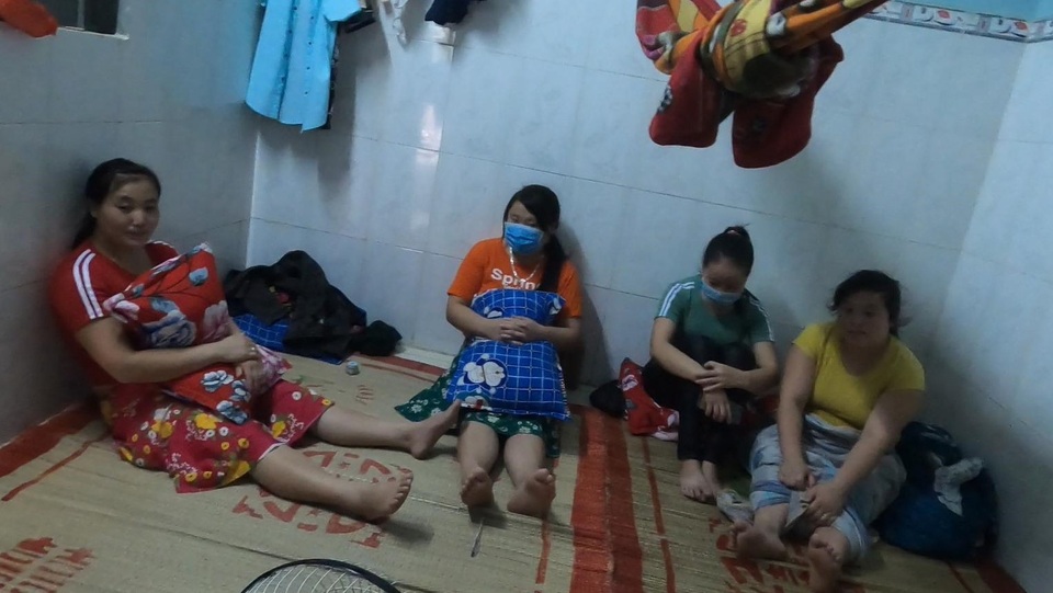 Cuộc sống chật vật của những người lao động xa quê ở đất Bình Dương - 4 Cuộc sống chật vật của những người lao động xa quê ở đất Bình Dương - 4