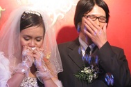 Cô dâu Sa Huỳnh khóc nức nở trong ngày cưới