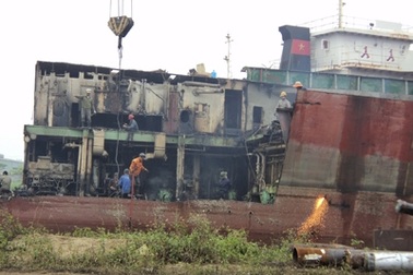 Tài sản trăm tỷ “vạ vật” trên biển vì cơ chế 