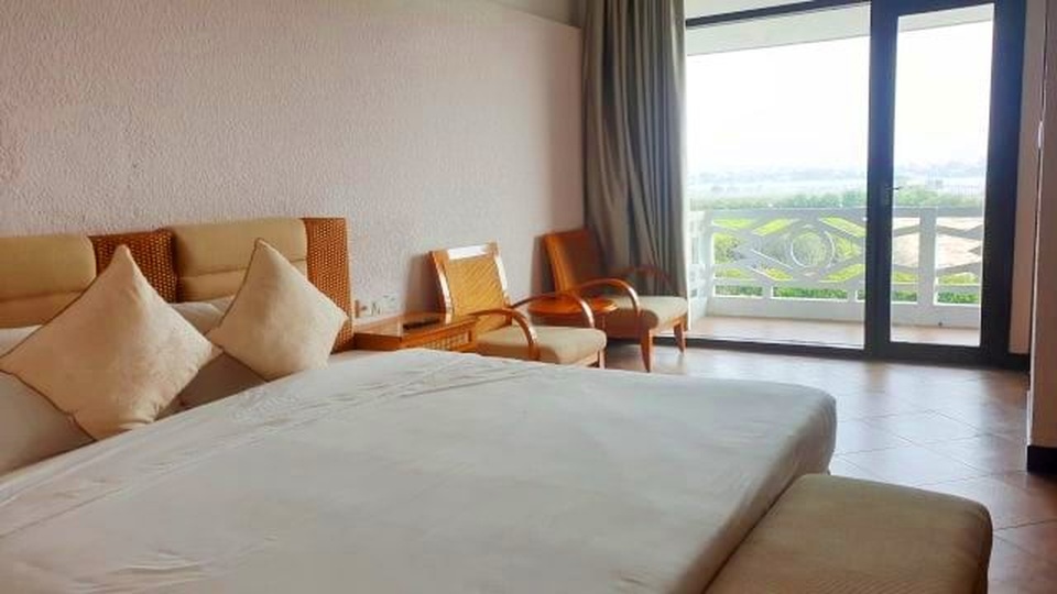 Niềm hạnh phúc gặp lại của 2 vợ chồng người Anh được chữa lành Covid-19 - 6 Niềm hạnh phúc gặp lại của 2 vợ chồng người Anh được chữa lành Covid-19 - 6