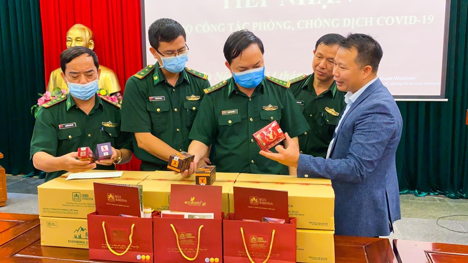 Eco Siberia Việt Nam trao gửi 200 phần quà đến chiến sĩ bộ đội biên phòng, phòng chống Covid-19 - 1 Eco Siberia Việt Nam trao gửi 200 phần quà đến chiến sĩ bộ đội biên phòng, phòng chống Covid-19 - 1