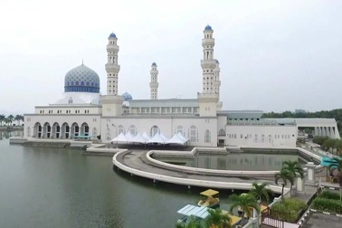 Vẻ đẹp của thánh đường Hồi giáo nổi ở Malaysia