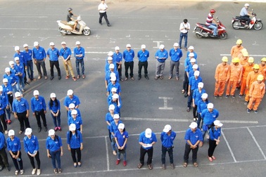 100 đoàn viên An Giang đạp xe hưởng ứng Giờ trái đất 2016