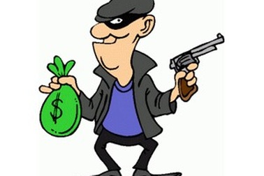 Mặc áo có in tên thật để... đi cướp ngân hàng