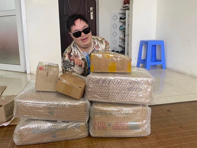 Hải Dương: Cậu bé bị Down hút triệu lượt xem, lấy nước mắt của nhiều người - 2 Hải Dương: Cậu bé bị Down hút triệu lượt xem, lấy nước mắt của nhiều người - 2