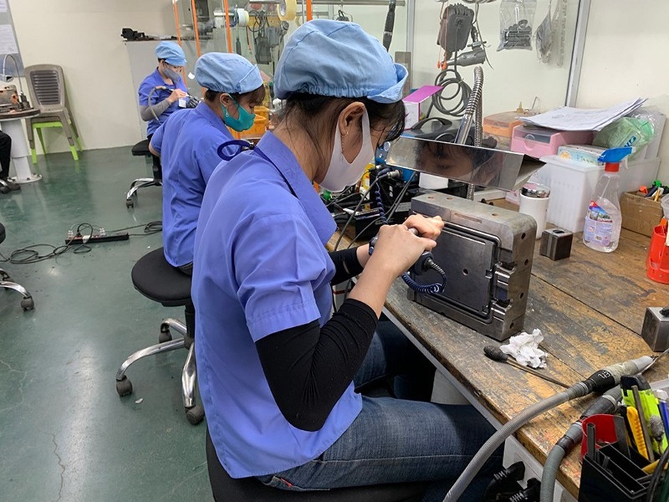 Chờ được vay lãi suất 0% để trả lương nhân viên - 1 Chờ được vay lãi suất 0% để trả lương nhân viên - 1