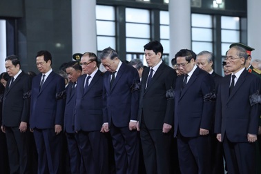 Hình ảnh trang nghiêm lễ tang nguyên Chủ tịch nước Trần Đức Lương