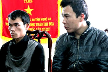 Bắt vụ vận chuyển 10 kg cần sa từ Lào về Việt Nam 