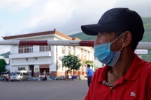 Xích lô, xe ôm thời Covid-19: Ngồi từ sáng đến chiều rồi về... tay trắng