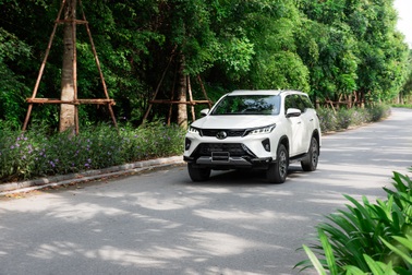 Tri ân người dùng, Toyota Fortuner nhận ưu đãi lớn trong tháng 10