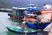 Xã đảo Nhơn Châu cấm biển, chuẩn bị 10 tấn gạo chống bão